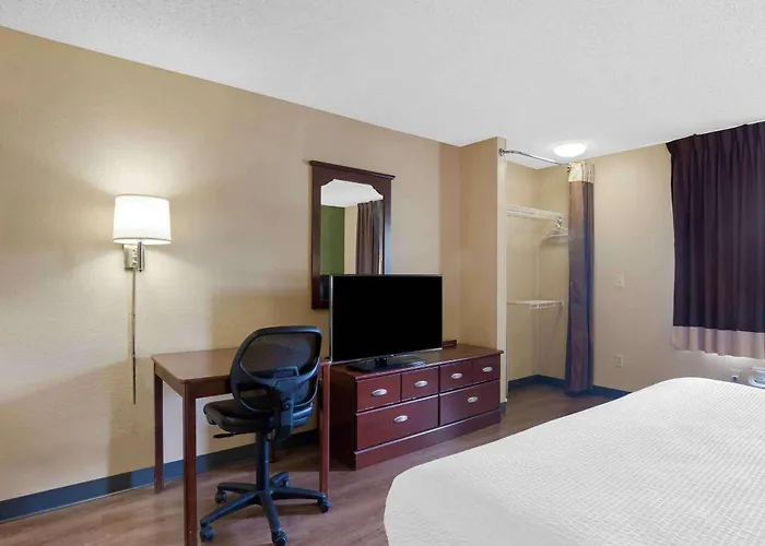 Extended Stay America Select Suites - Chicago - Darien